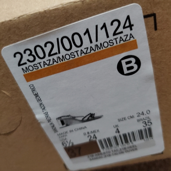 GEOMETRIC MID HEEL SHOES WITH RHINESTONES - Picture 10 of 14